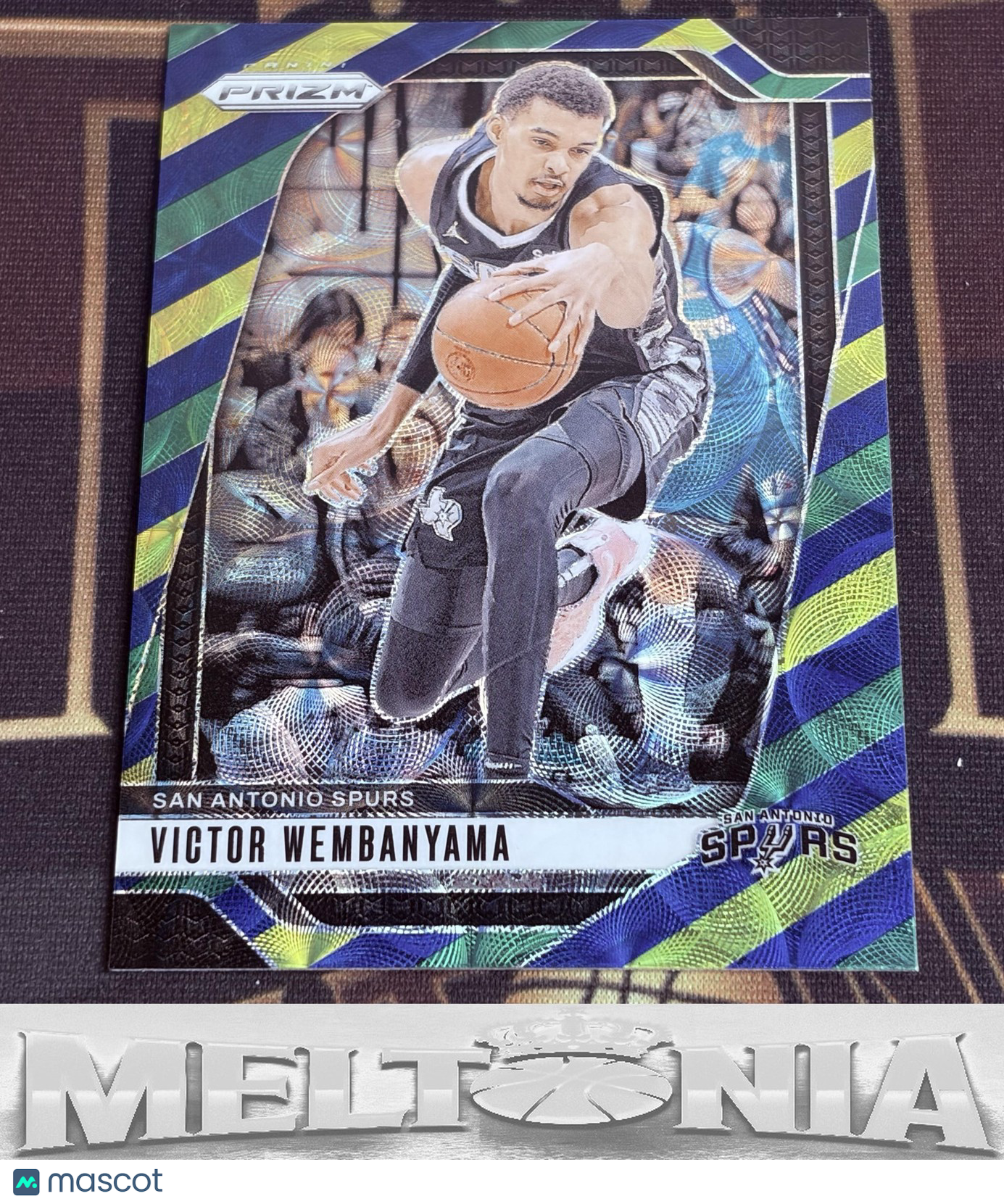 Victor Wembanyama 2024-25 Panini Prizm #172 Prizms Choice Blue Yellow Green
