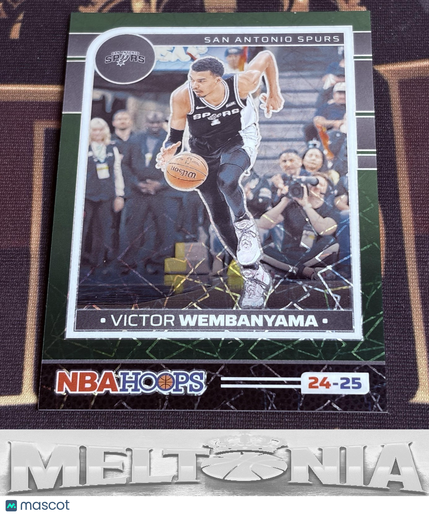 Victor Wembanyama 2024-25 Hoops #165 Premium Prizms Lazer Green 08/25