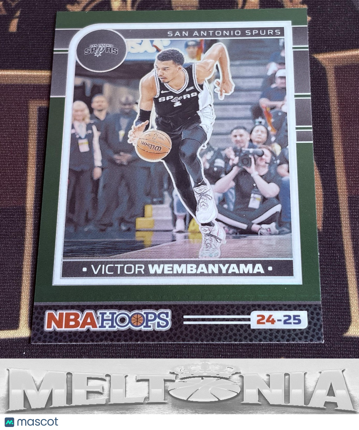 Victor Wembanyama 2024-25 Hoops #165 Premium Prizms Green