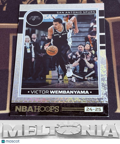 Victor Wembanyama 2024-25 Hoops Texture card